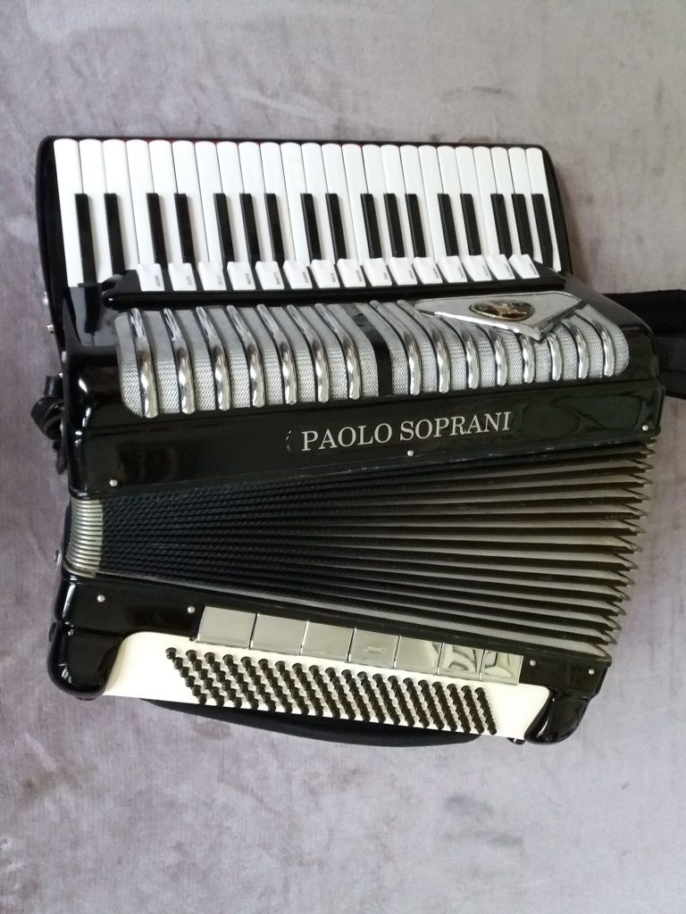 Vand acordeon Italian