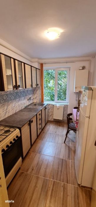 Apartament de doua camere, zona Garii (bloc E1)