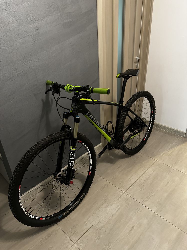 Bicicleta MTB carbon 29 , 9,8 kg