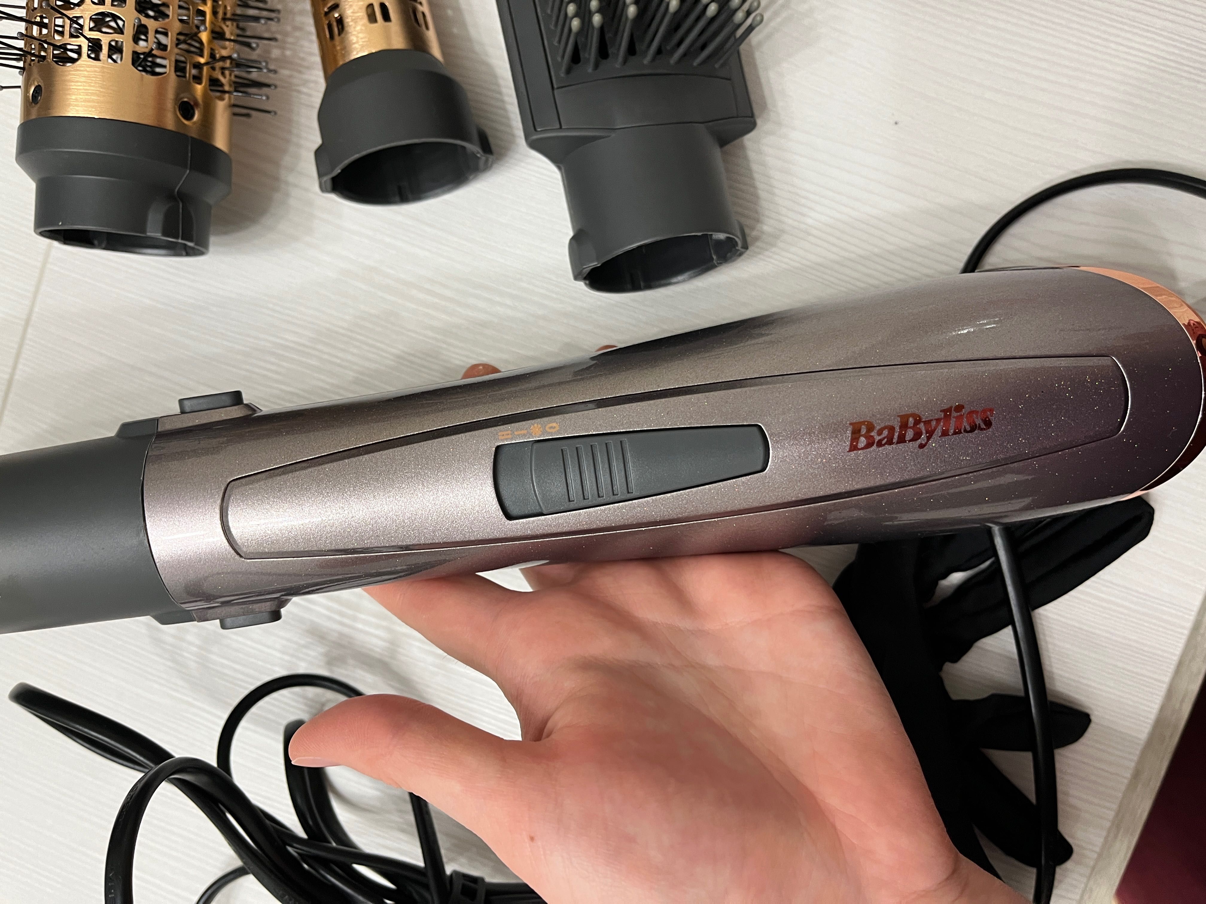 BaByliss фен-щетка