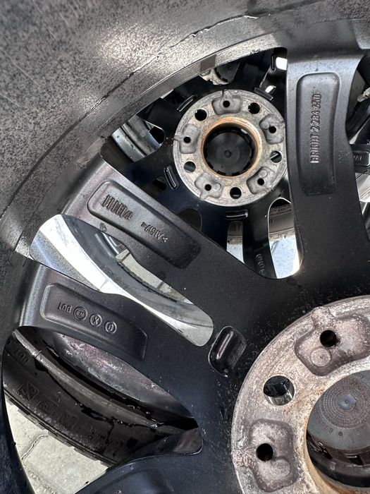 Vand Jante cu tot cu cauciucuri de iarna 285/40 R 20