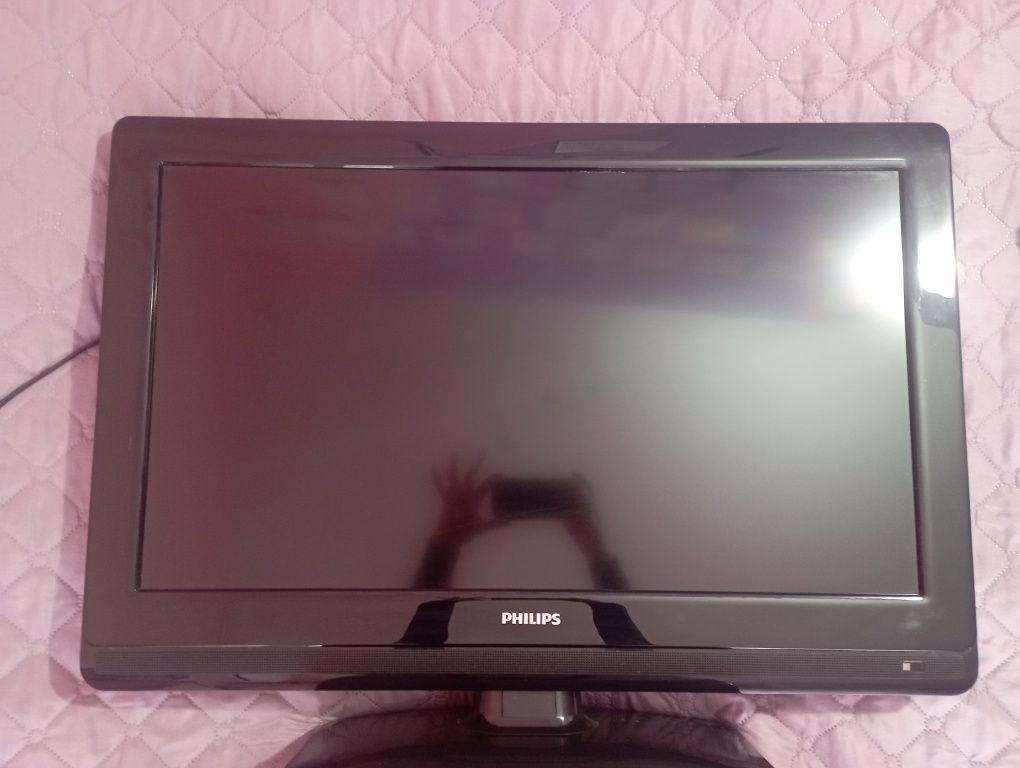 Телевизор PHILIPS 32"