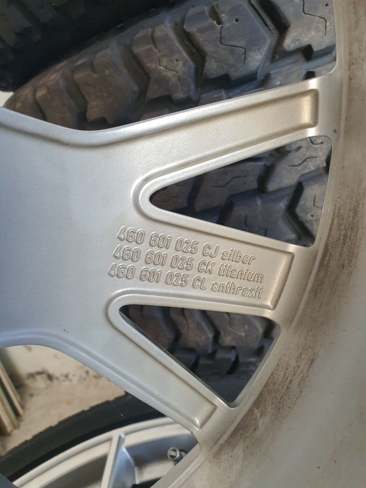 Audi RS6 plus performance 9.5Jx21 ET25 + зимни гуми 285/30/21 DUNLOP D