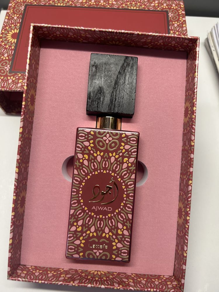 Арабски парфюм-Lattafa Perfumes Ajwad Pink to Pink