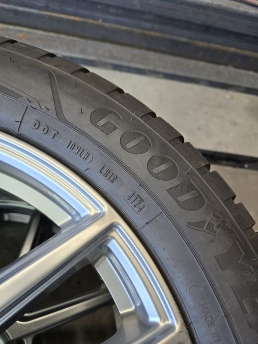 2 Броя 255/50/19 Goodyear 8,6mm 24dot