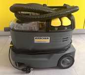 Inchiriez aspirator profesional curatare injectie-extractie Karcher