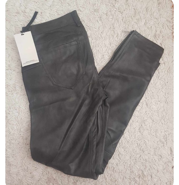 Оригинален нов кожен панталон ZARA