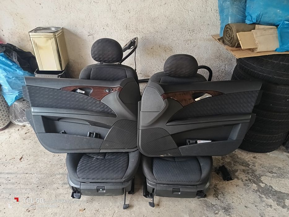Подарявам кори и задни седалки заа Mercedes W211 комби
