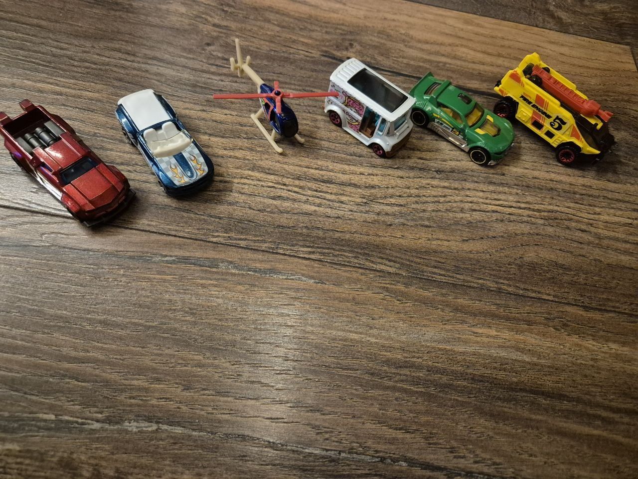 Метални колички, Matchbox, Hotwheels