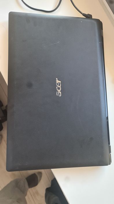 Acer aspire 7741G, I5, 320 hard, 4 gb ram