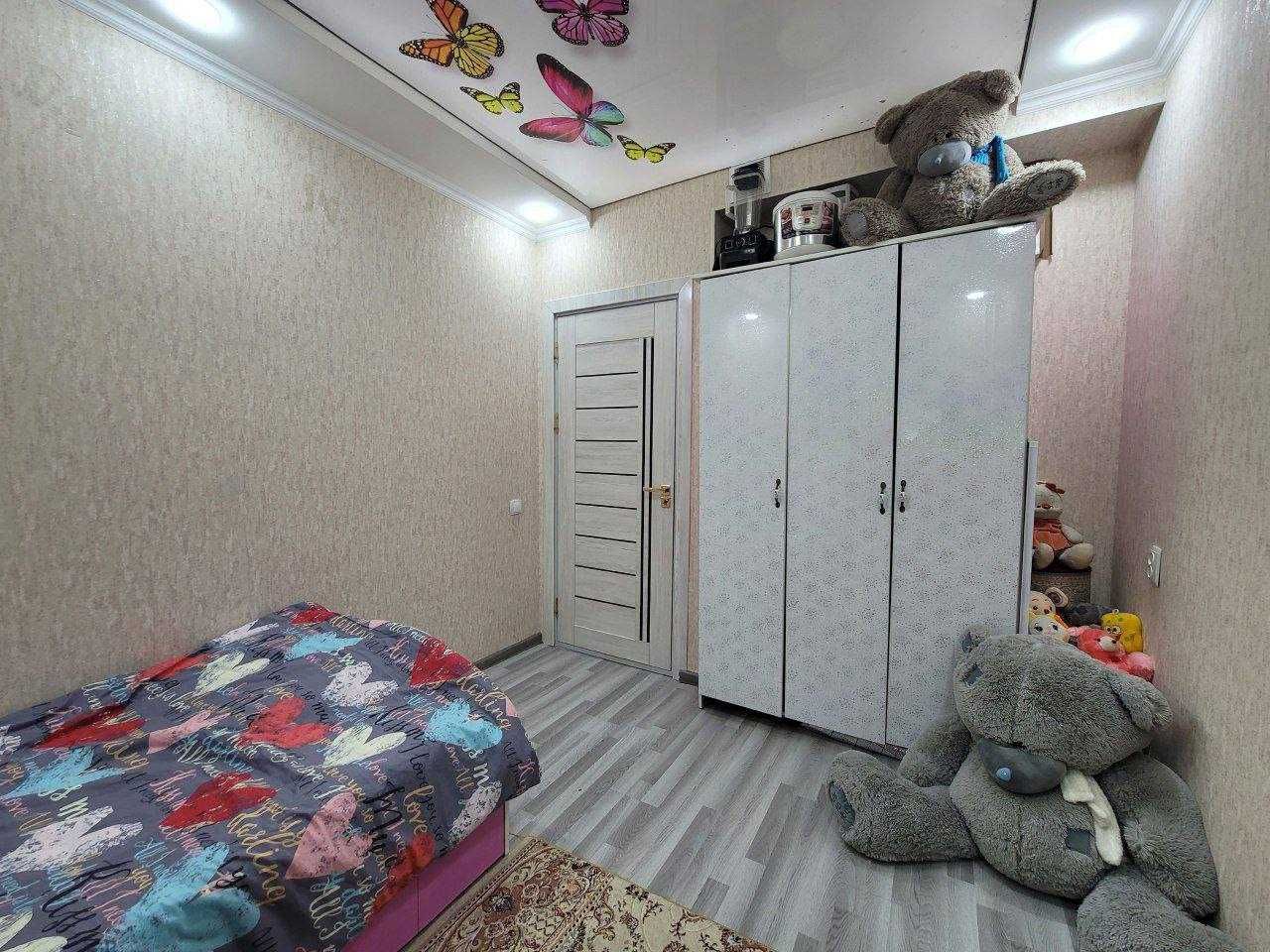 Продается 2в3 ком  квартира на чил 20 квартл 65м2 цена 70 000.ZA010