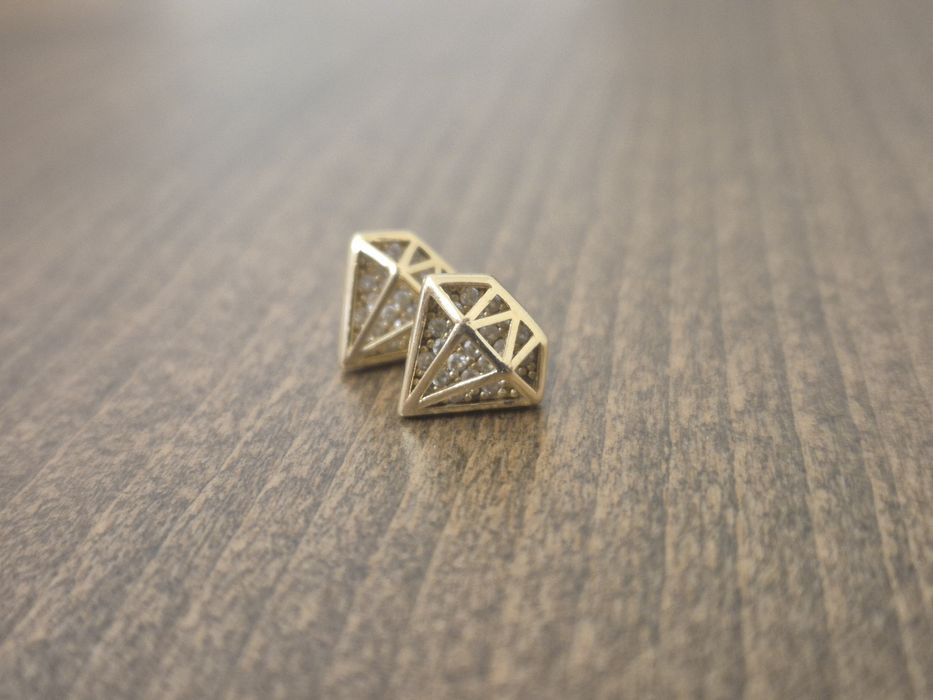 Златни обеци Диаманти