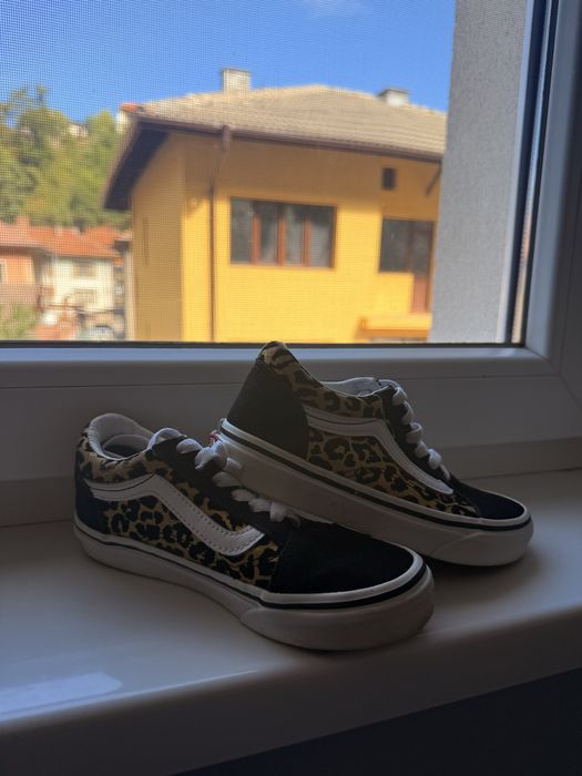 Детски обувки Vans Old Skool Leopard Print 31