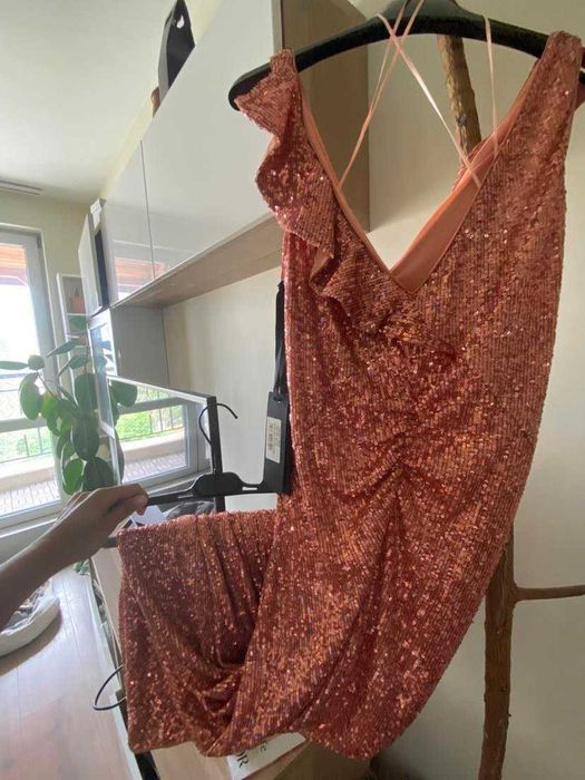 Чисто нова Оригинална рокля на пайети PINKO XS 34 номер