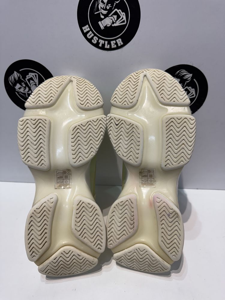 Сникърси STEVE MADDEN .Номер 37