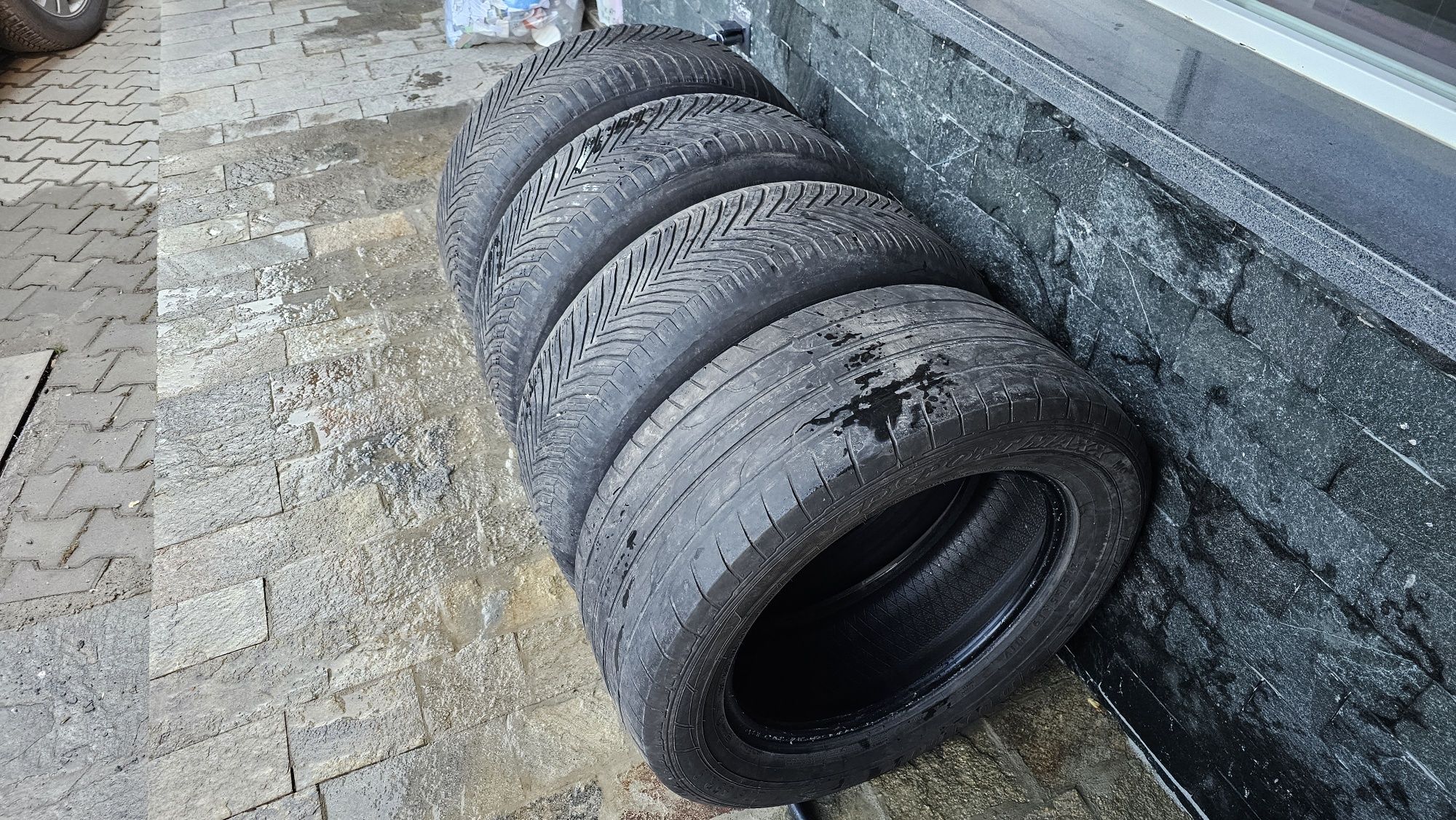 Летни и всесезонни гуми с размери 295/40/21" и 275/55/19"