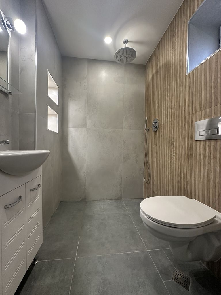 Продава се Двустаен апартамент в Разград, Варош - 68 кв.м за 1268 €/кв.м - Снимка #7
