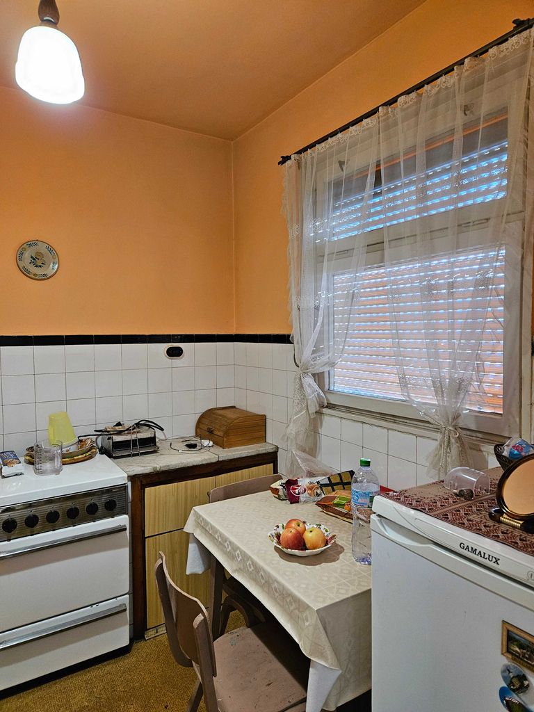Продава се Многостаен апартамент в Хасково, Център - 115 кв.м за 1552 €/кв.м - Снимка #5