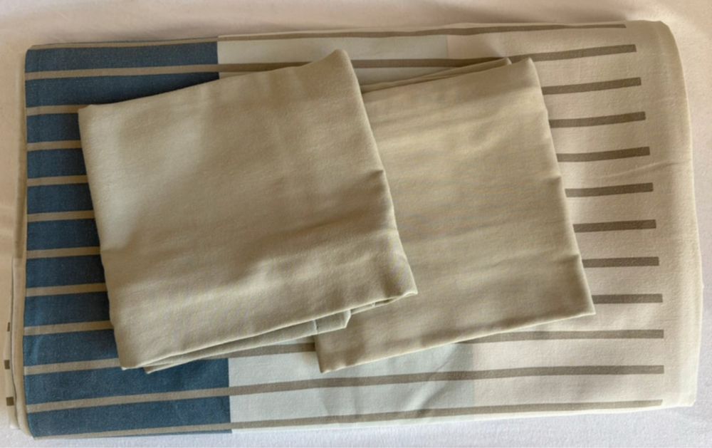 Pernă decorativa + față de plapumă 200×210