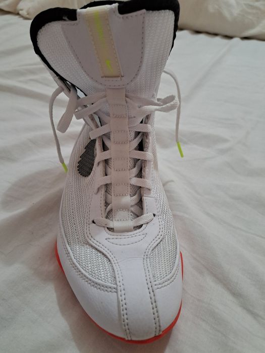 Ghete box Nike,folosite