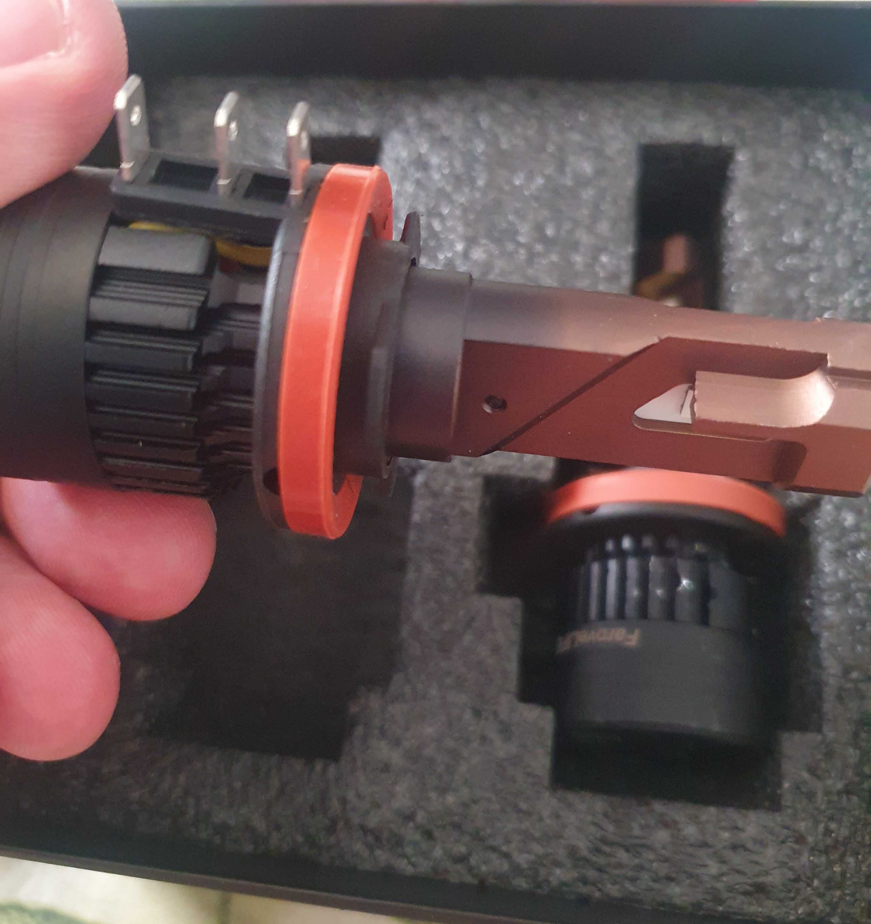 Продавам LED крушки H15, H11, H7