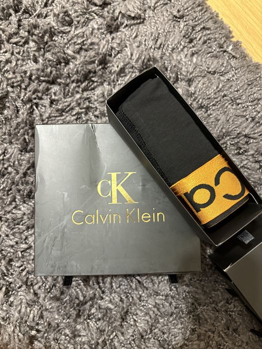 Vand Boxeri si caciuli