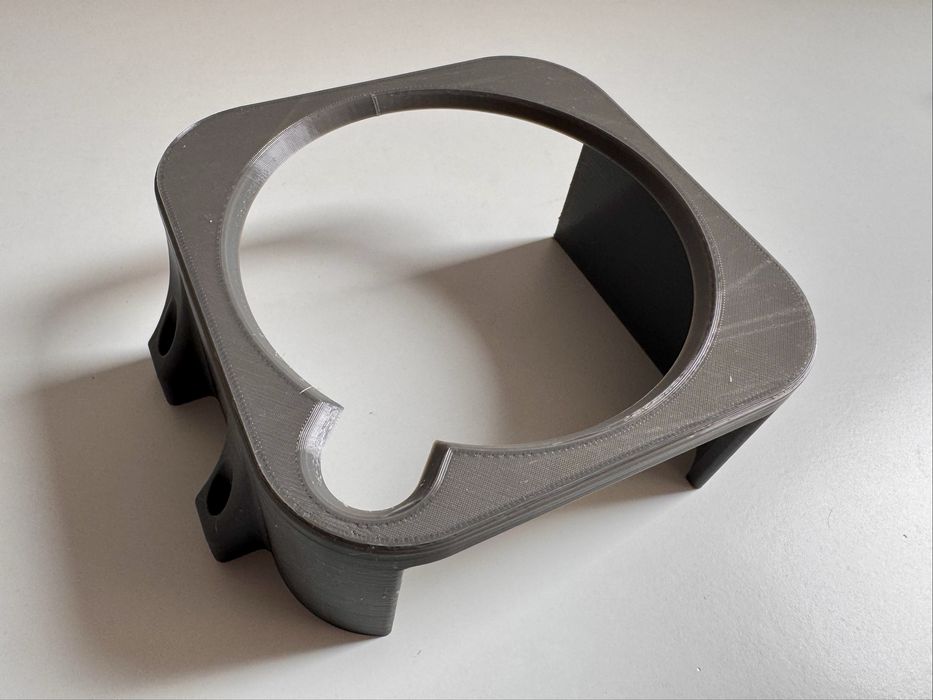 Suport pentru Mac Mini M4, sub birou (under-desk mount)