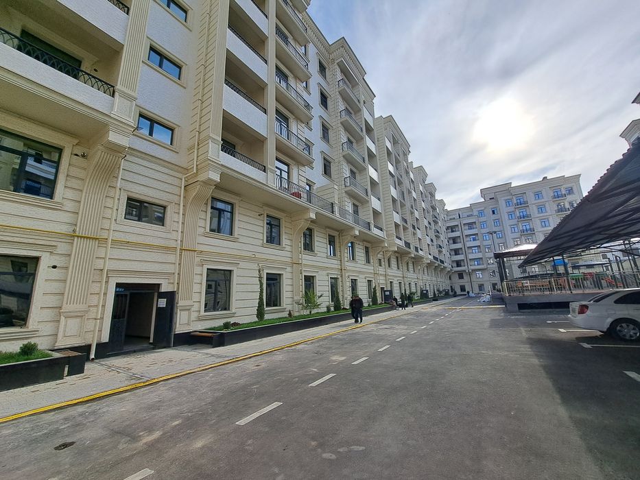 3 xonali kvartira karobka holatida