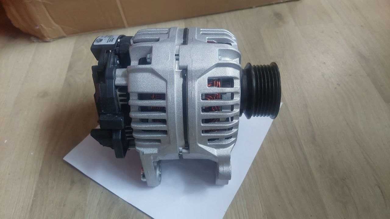 Алтернатор Hella 8el, 14волт, 90А