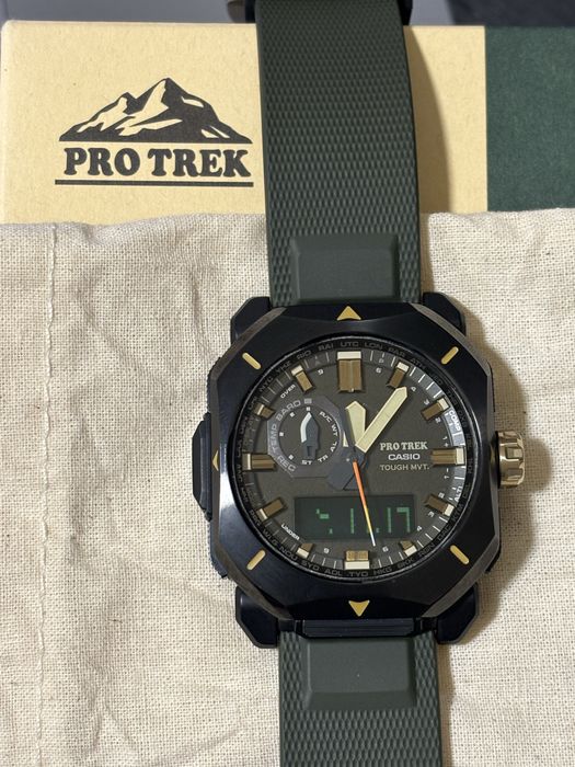 Casio Pro Trek 6900Y-3ER