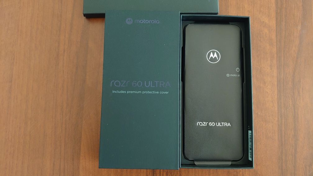 Motorola Razr 60 Ultra 512/16 Scarab Blue