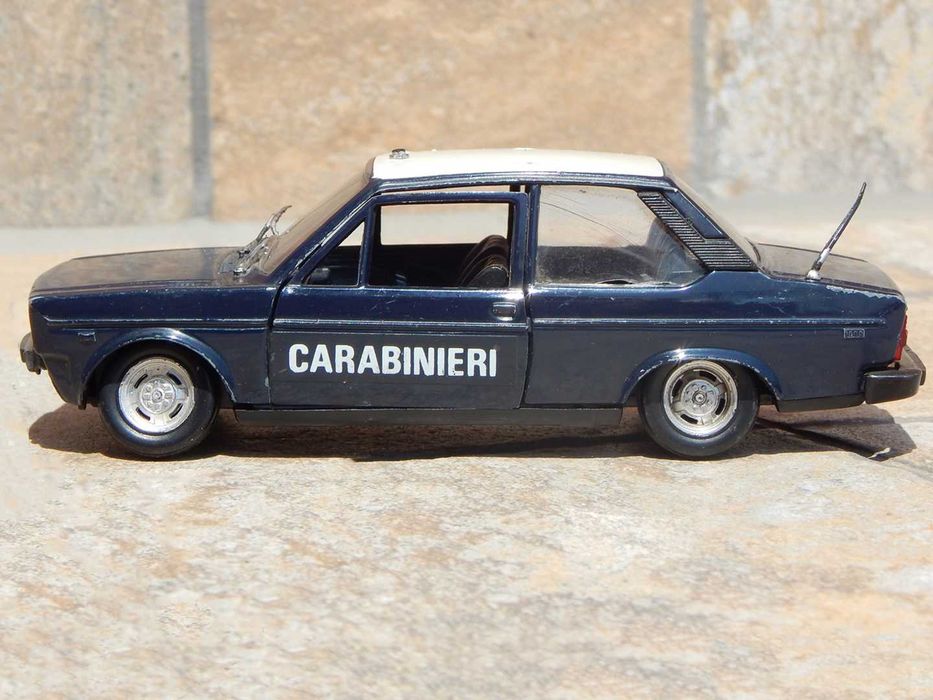 Macheta carabinieri FIAT 131 Mirafiori Polistil 1:25 Italia uzata
