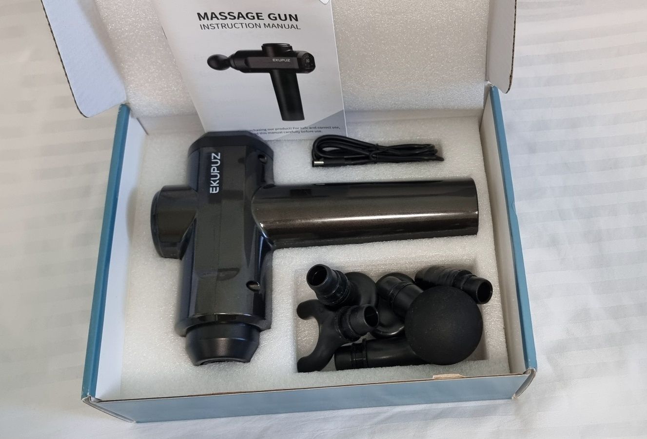 Масажор тип пистолет EKUPUZ - 30 скорости, 6 глави, USB-C, за врат, гр