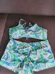 Compleu plaja,nou ,marimea 42--45  ,60lei