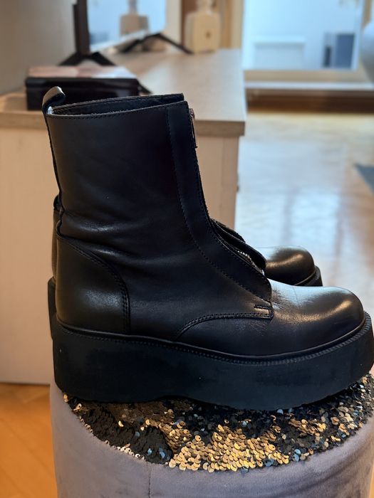 Ghete piele fina il passo