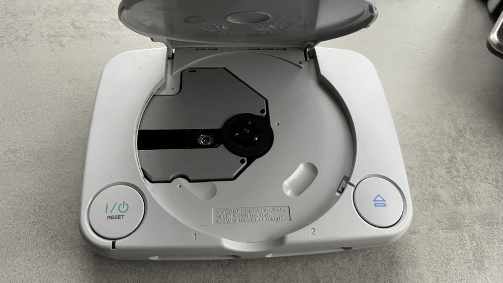 Consola Sony Playstation 1 Slim de colectie cu accesorii