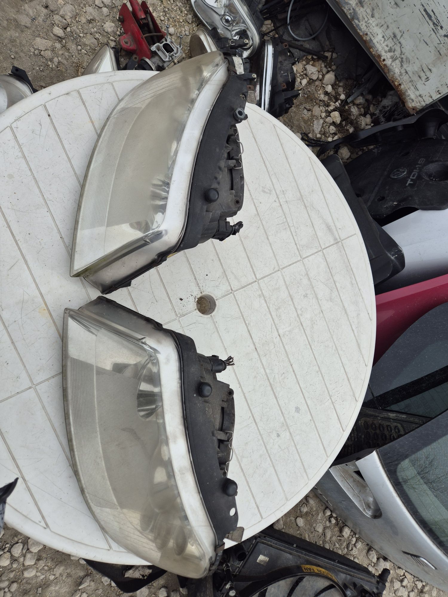 Фарове за VW Шаран/ Алхамбра 02-08г