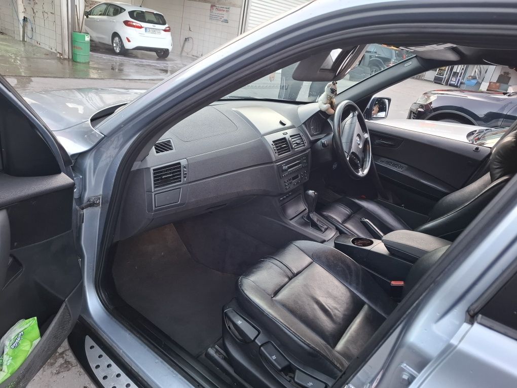 BMW X3 3.0 231HP