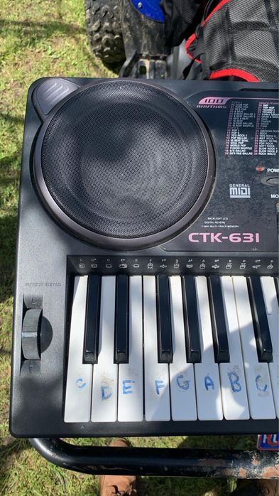 Pian electric /orga  Casio CTK 631