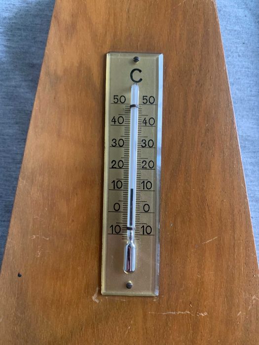 барометър термометър влагомер