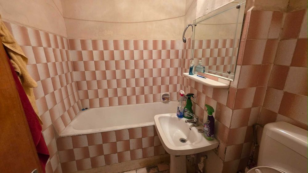 Garsoniera 31,57 mp, Bucuresti, sector 4, zona Izv. Rece - Brancoveanu