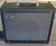 Vând modelling amp Fender Mustang GTX100 pentru chitară electrică
