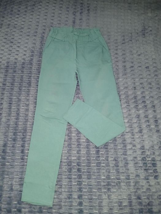 Дамски панталони М размер