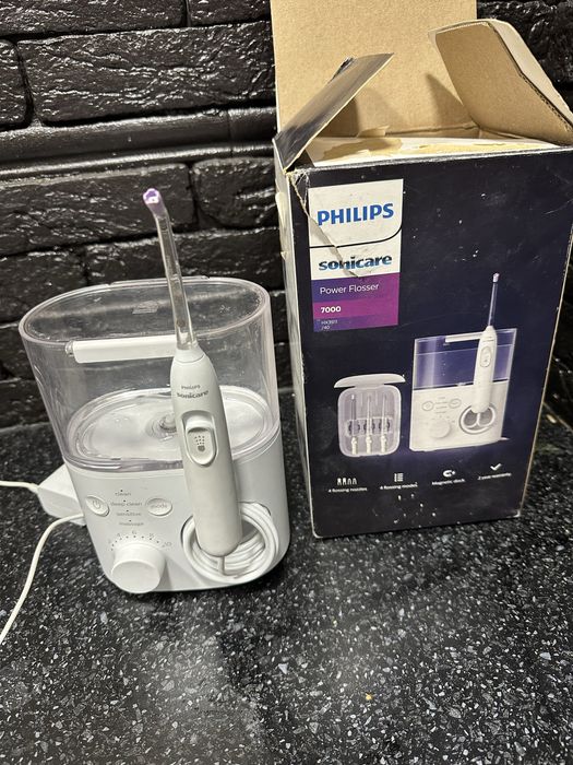 Ирригатор Philips Sonicare Power Flosser 7000