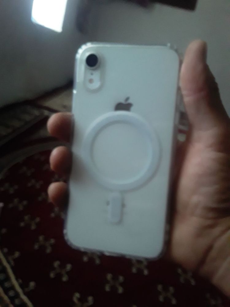 iphone xr aybi yoq hama joyi radnoy yomks76