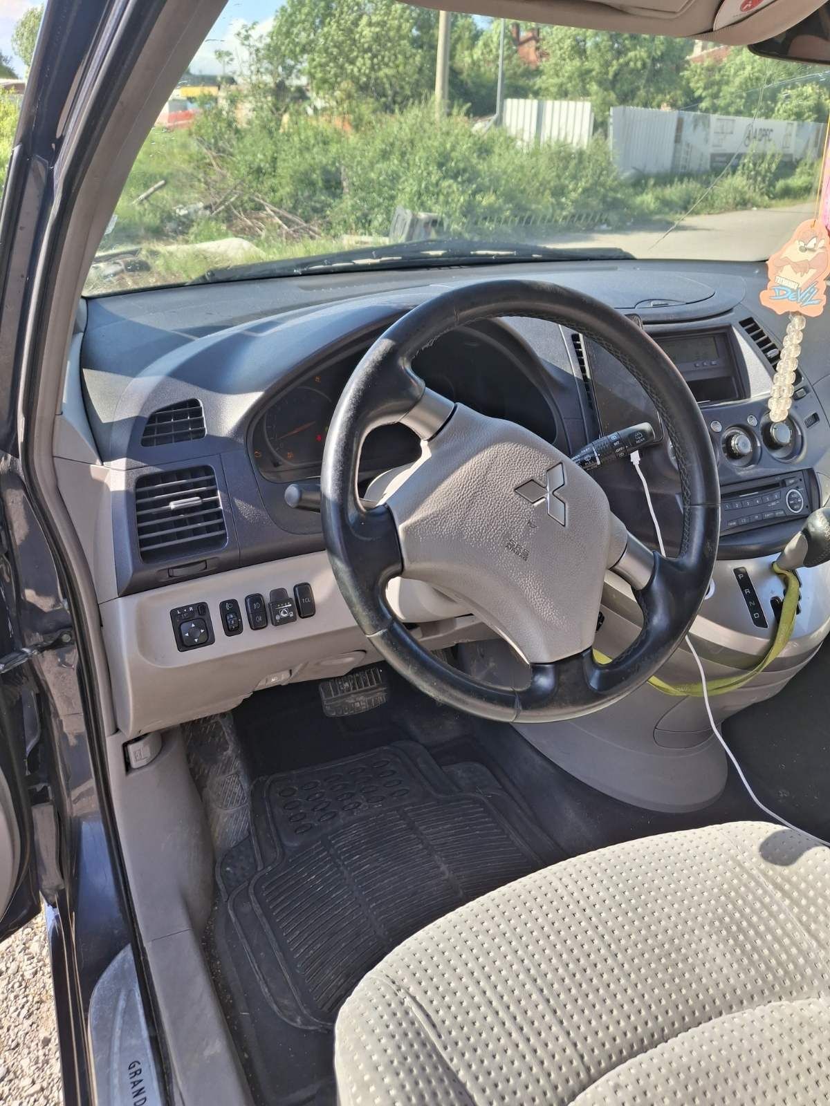 Mitsubishi Grandis 2.4 бензин/газ – 7 места