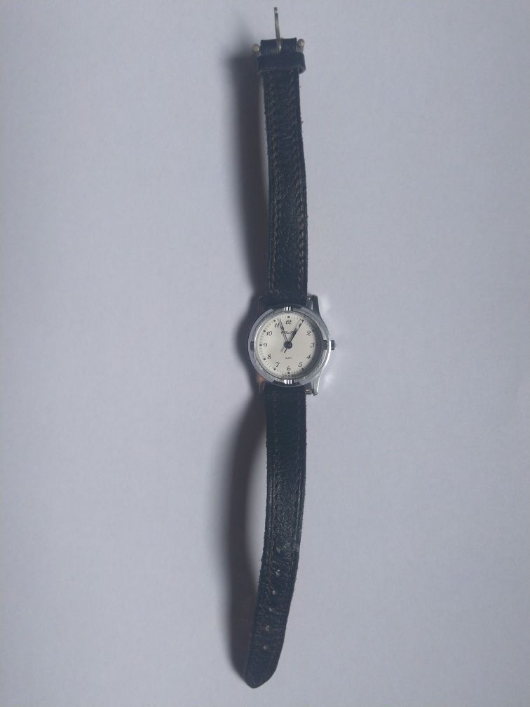 Poljot ceas dama sovietic quartz cu rubine curea piele URSS vintage