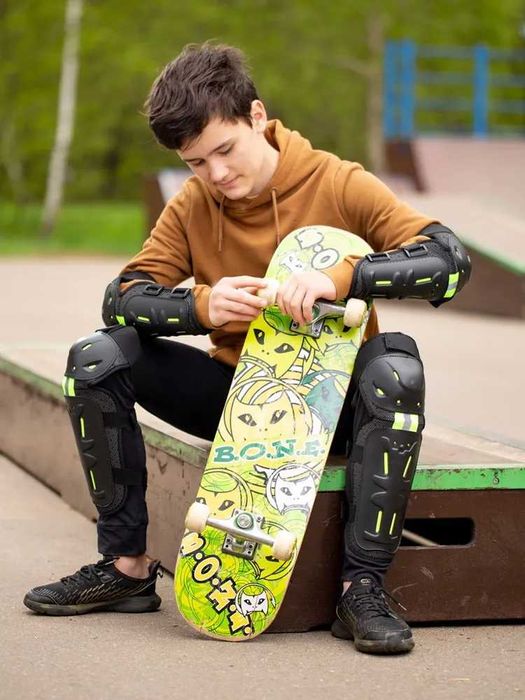 Велосипед,ролики,скейт,моноколесо.Продам комплект защиты.