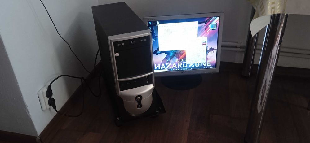 PC I5 4570 16gb ddr3 Amd R7 350 4GB  GDDR5 pc calculator unitate