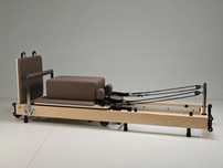 Aparat pilates reformer pliabil, din lemn de artar (maple)